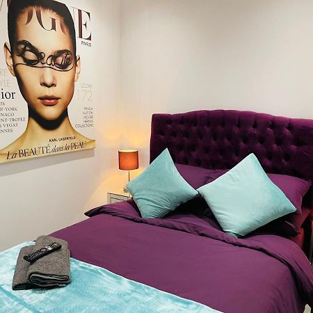 Salt Hill Windsor Legoland Eton Heathrow Luxury 2 Bed 1 Bath Free Parking Leilighet Slough Eksteriør bilde